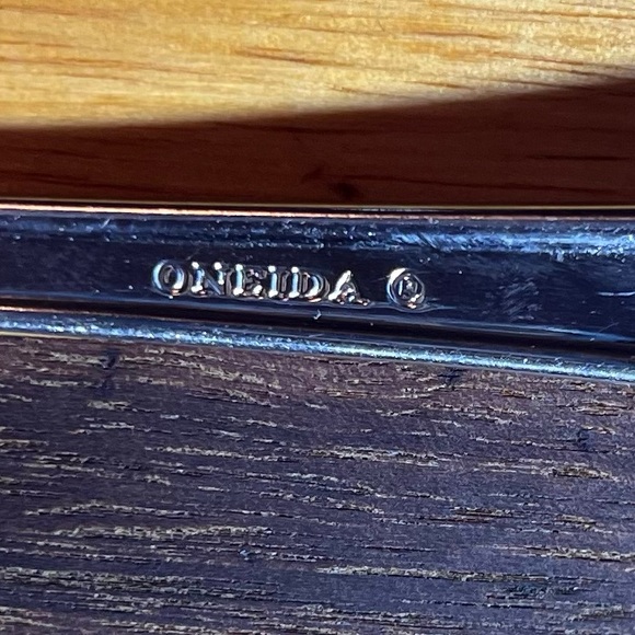 Oneida - Picture 4 of 5